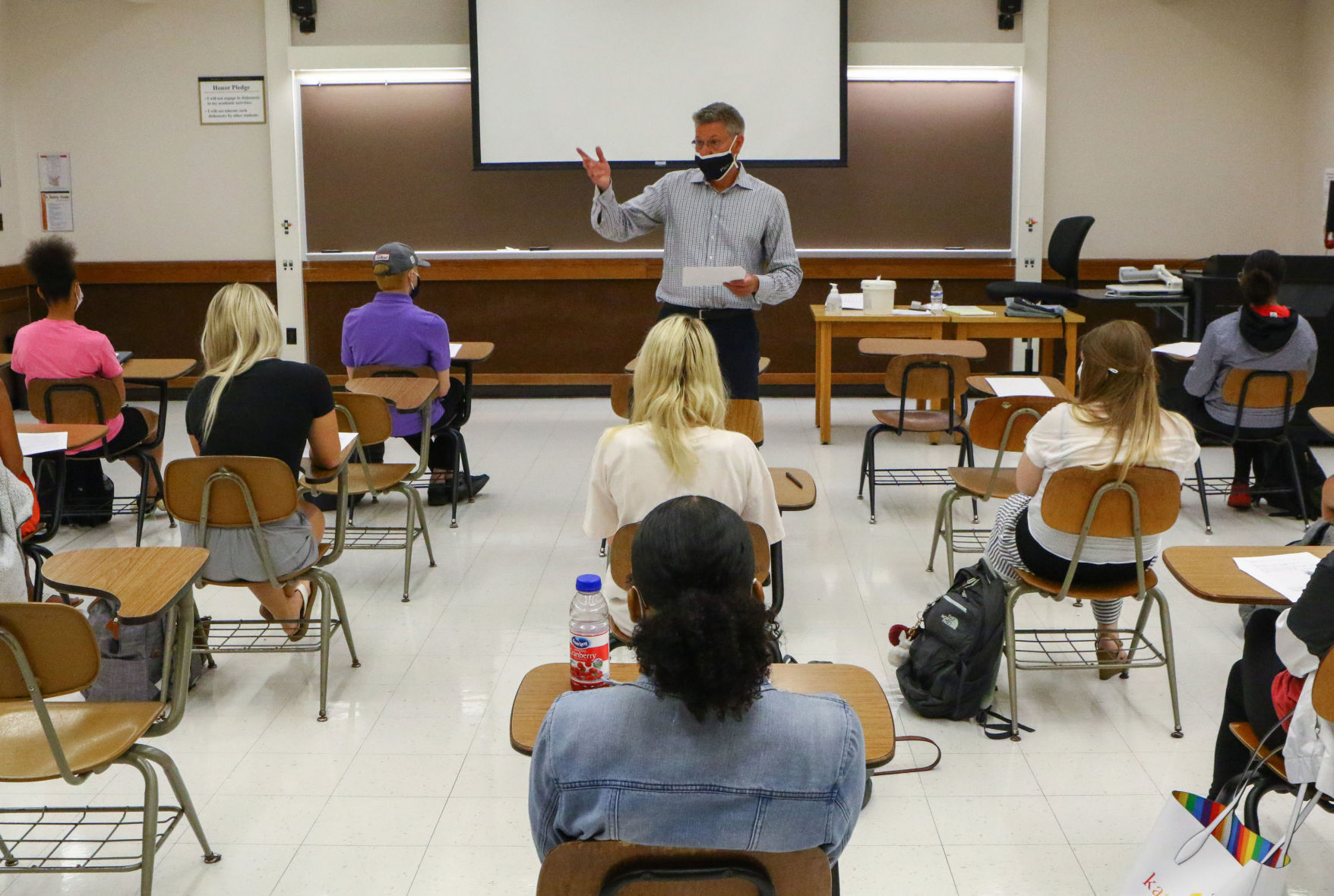 PNW students return to campus